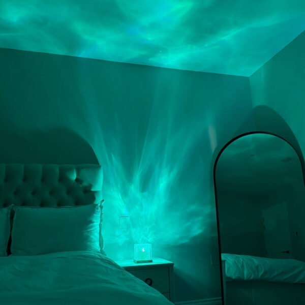 Lumos – Elegant wall lamp with color change and wooden base - Image 5