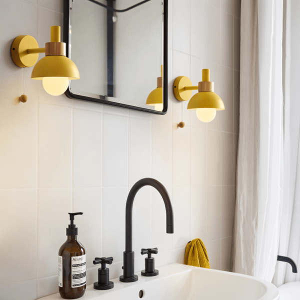 Elegant wooden wall light with pull switch – LichtWelt Modern - Image 4